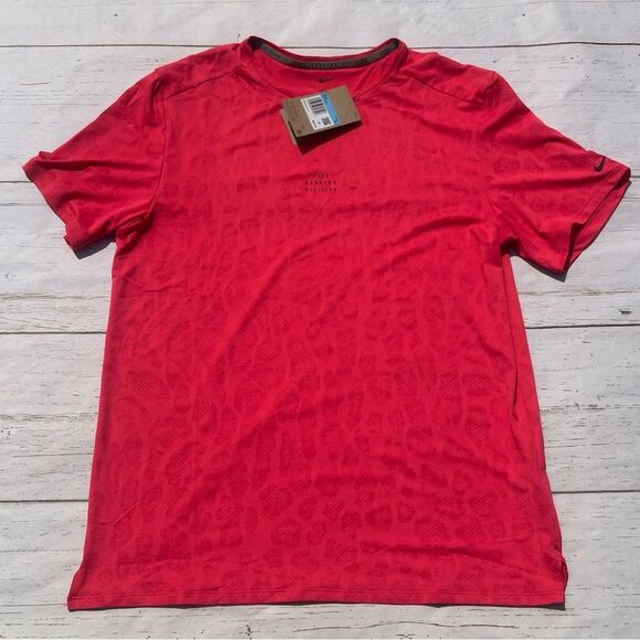 Nike Rise 365 Run Division Dri-FIT Running Top Mens Medium FZ0613-629 - Picture 1 of 9